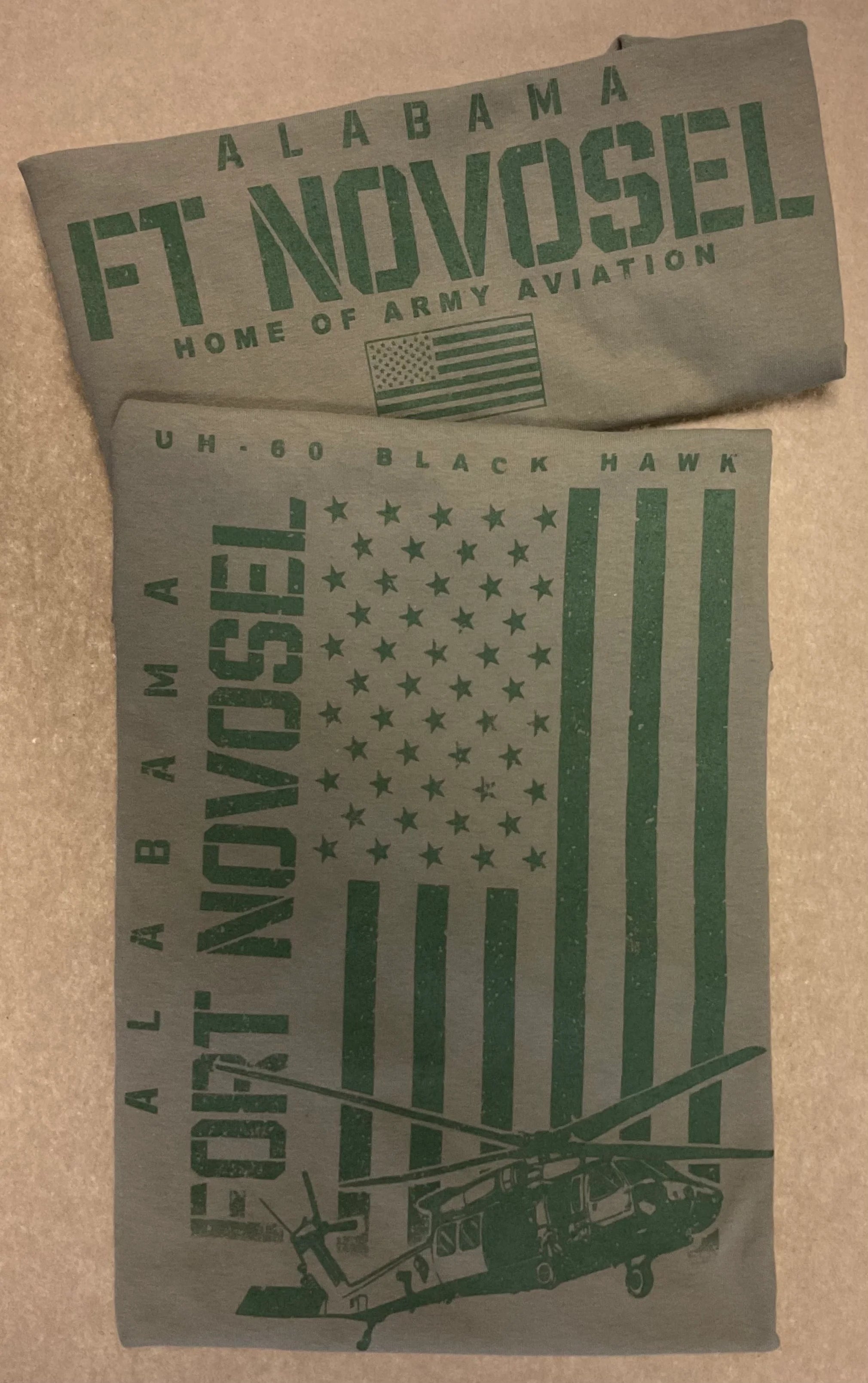 UH-60 Black Hawk w/flag T-shirt Fort Novosel